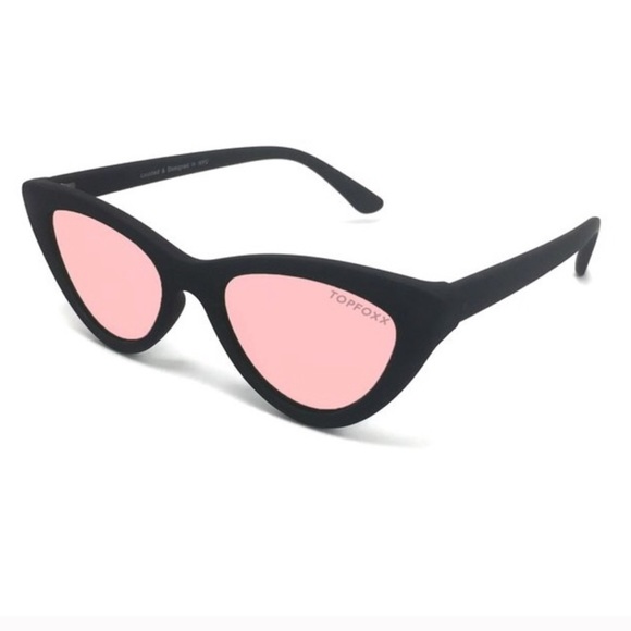 SALE Rose Gold Polarized Cat Eye Sunglasses - Picture 4 of 6